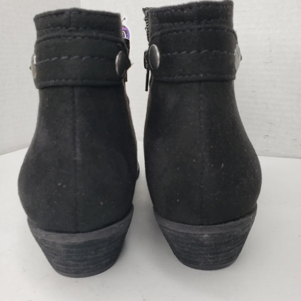 Zodiac Women Black Faux Suede Upper Side Zip Boots Sz 9
